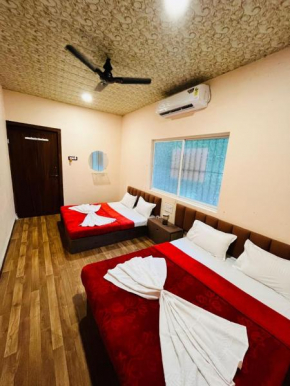 HOTEL MAHESHWARI GREEN's